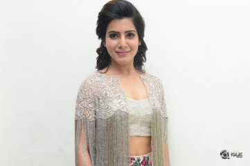 Samantha at A Aa Movie Audio Launch